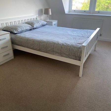 Lovely 2-Bed Flat With Well Equipped Kitchen Apartment Ealing Luaran gambar